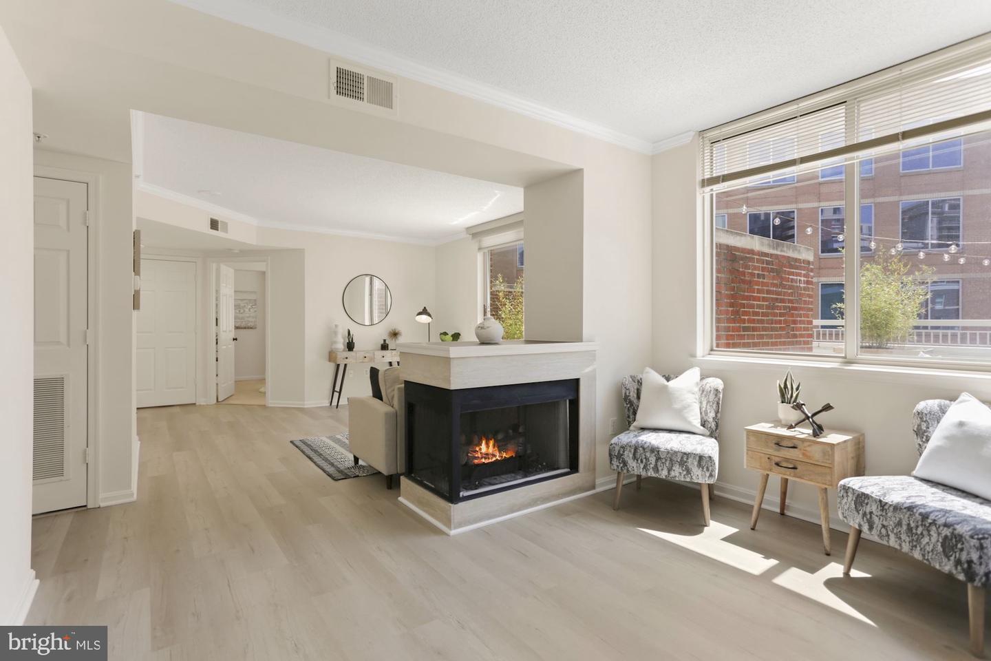 3830 9th STREET N Unit: 808W