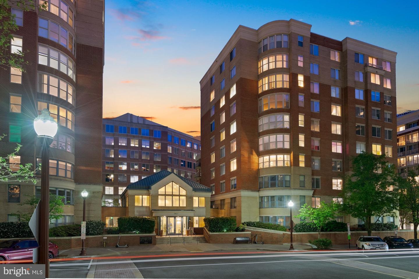 3830 9th STREET N Unit: 808W