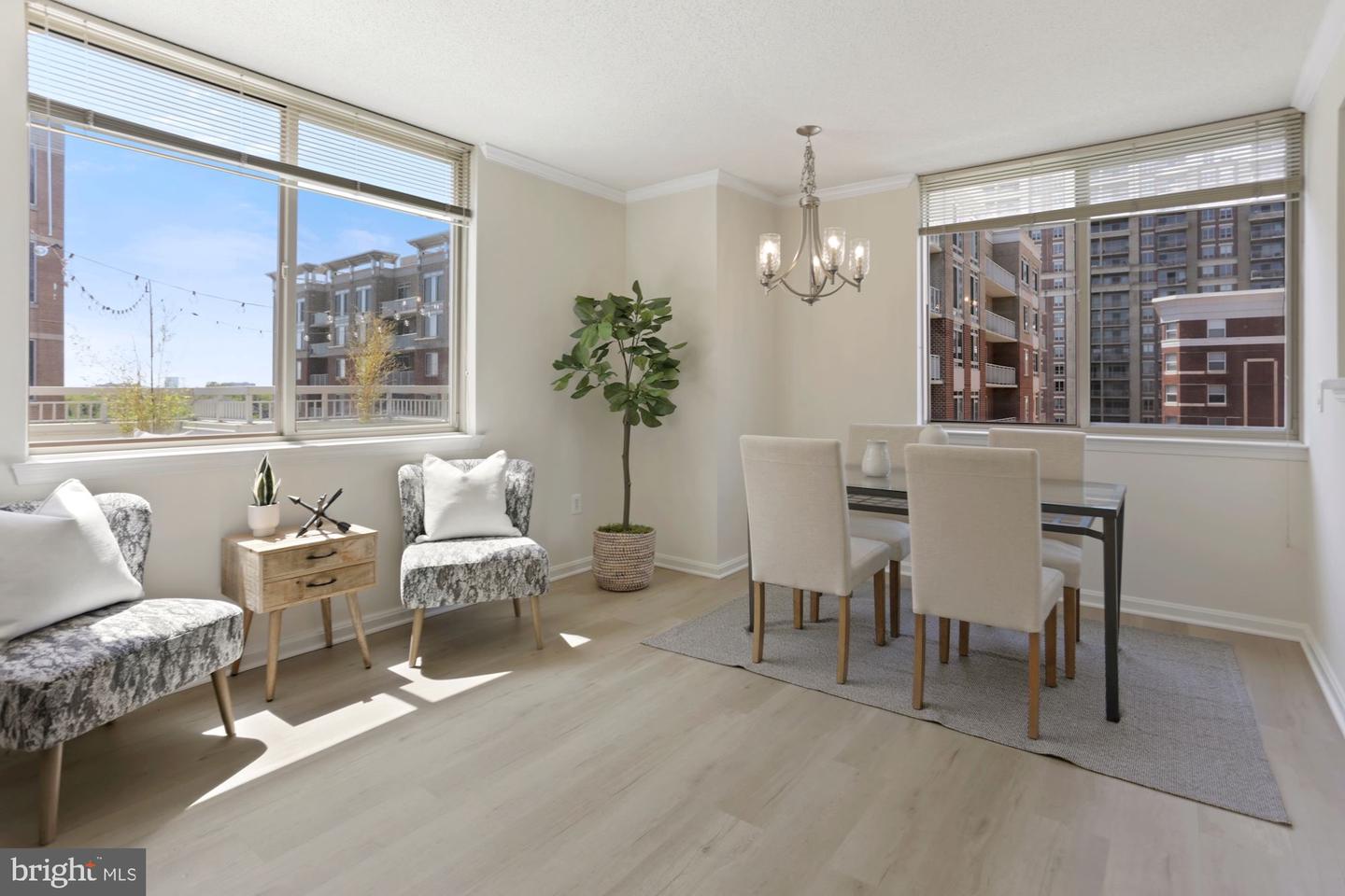 3830 9th STREET N Unit: 808W