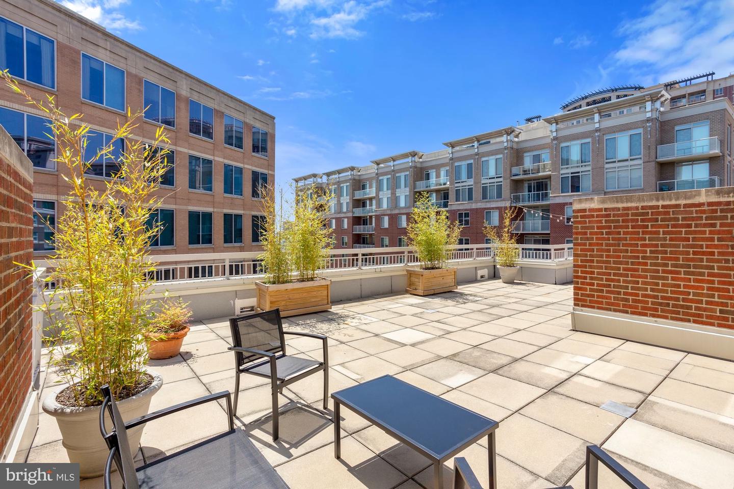 3830 9th STREET N Unit: 808W