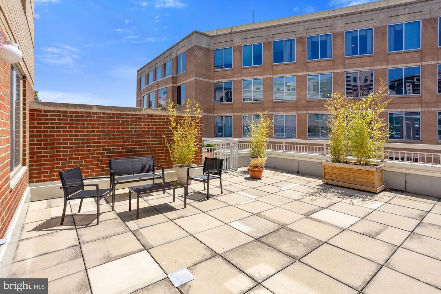 3830 9th STREET N Unit: 808W