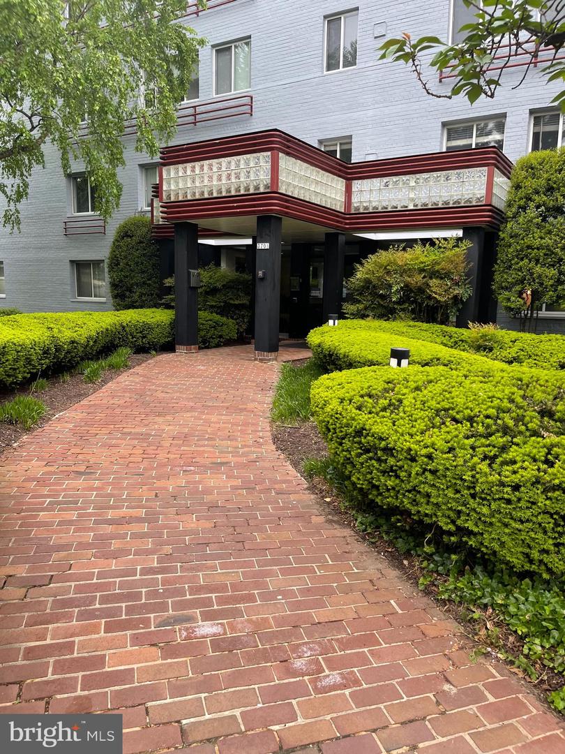 3701 5th STREET S Unit: 404
