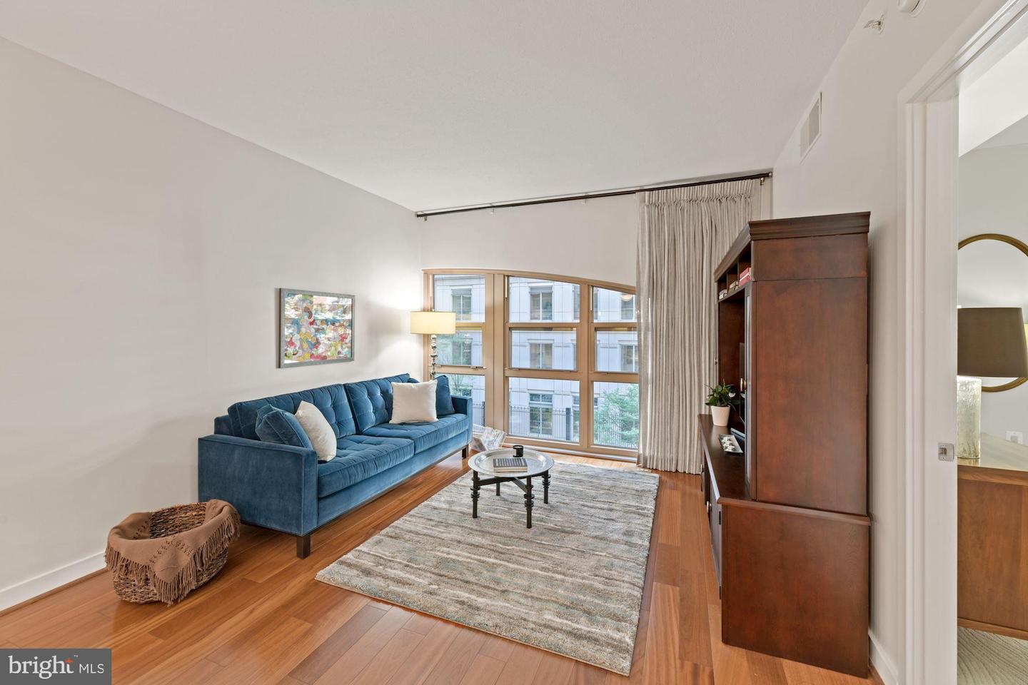 888 N Quincy STREET Unit: 305