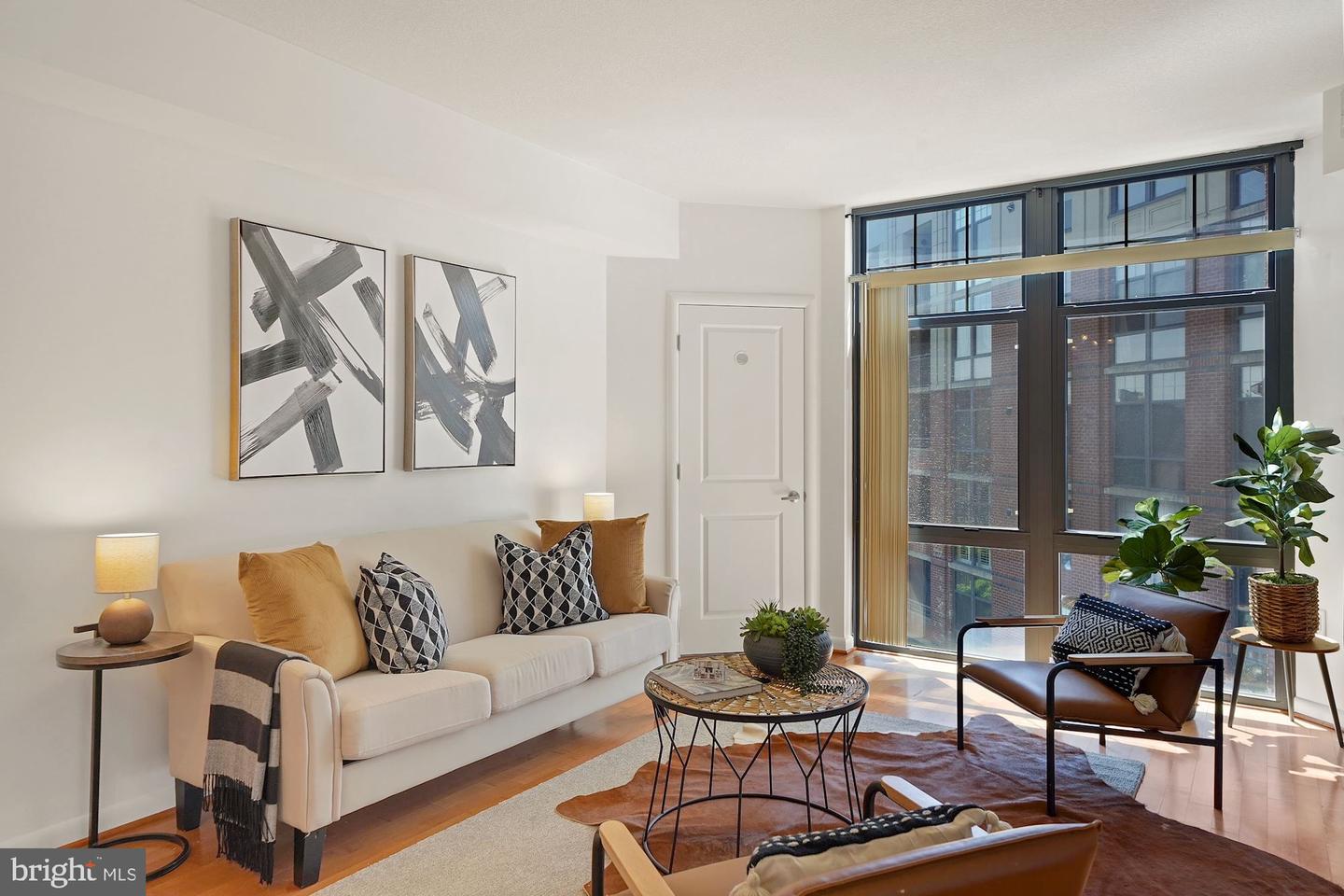 1021 N Garfield STREET Unit: 629