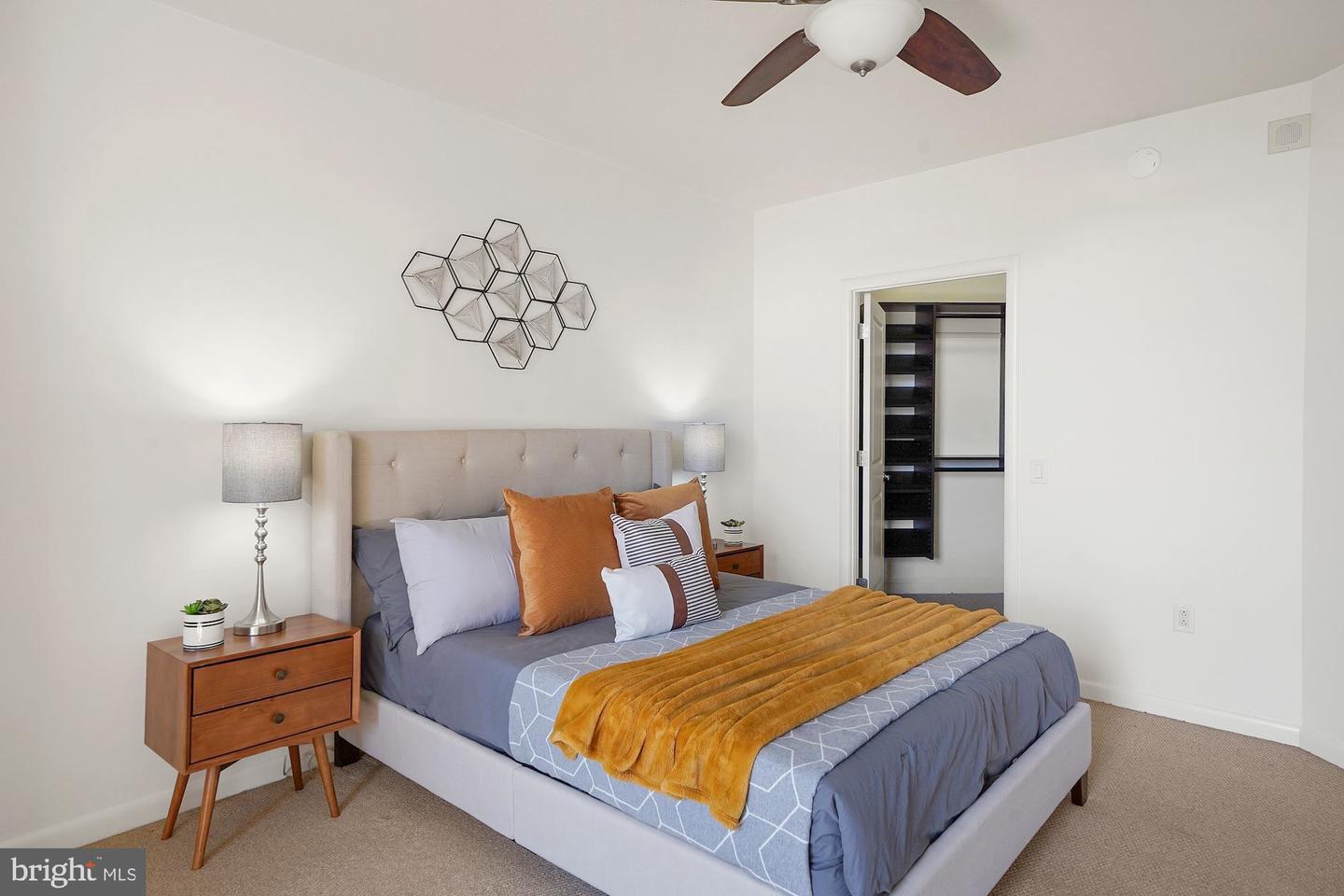 1021 N Garfield STREET Unit: 629