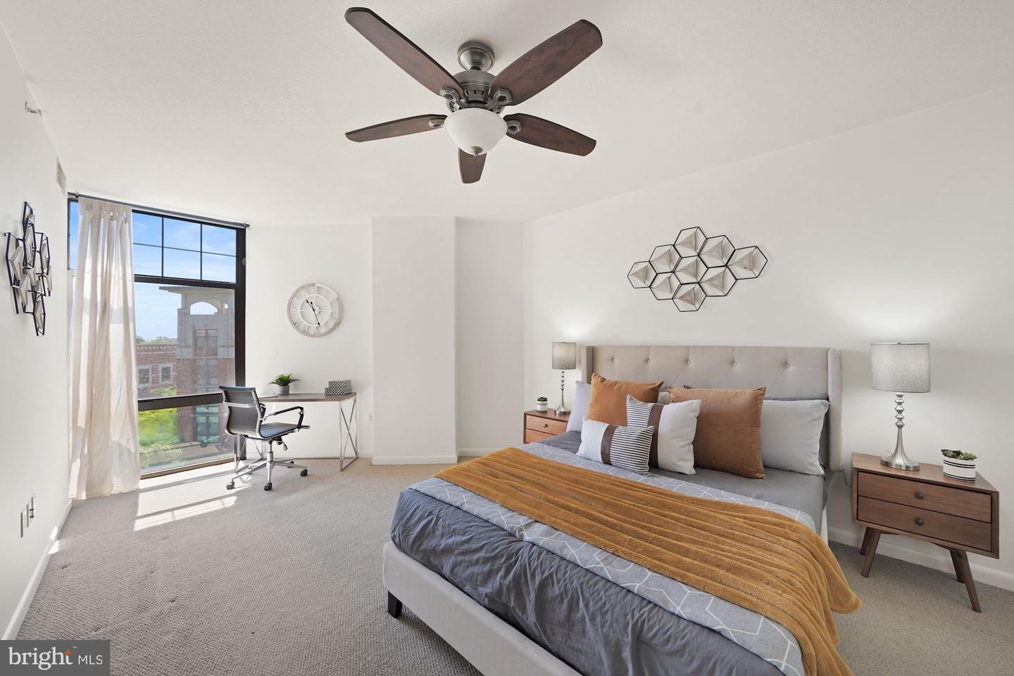 1021 N Garfield STREET Unit: 629