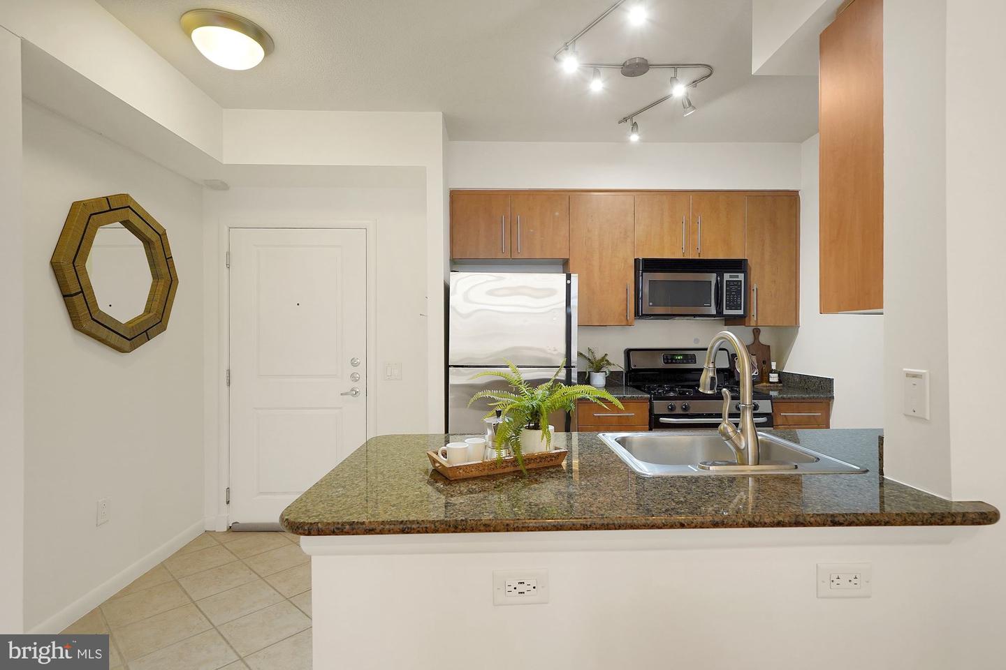 1021 N Garfield STREET Unit: 629