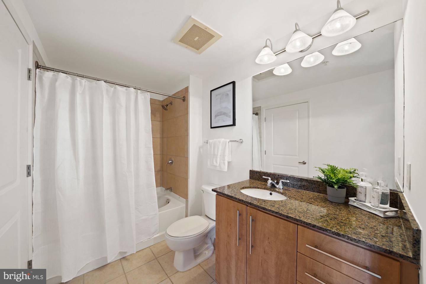 1021 N Garfield STREET Unit: 629