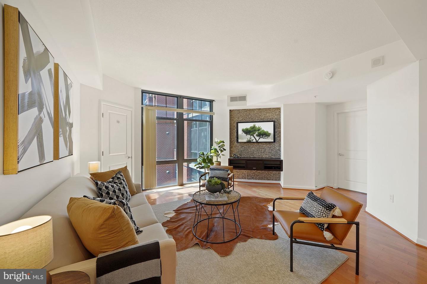 1021 N Garfield STREET Unit: 629