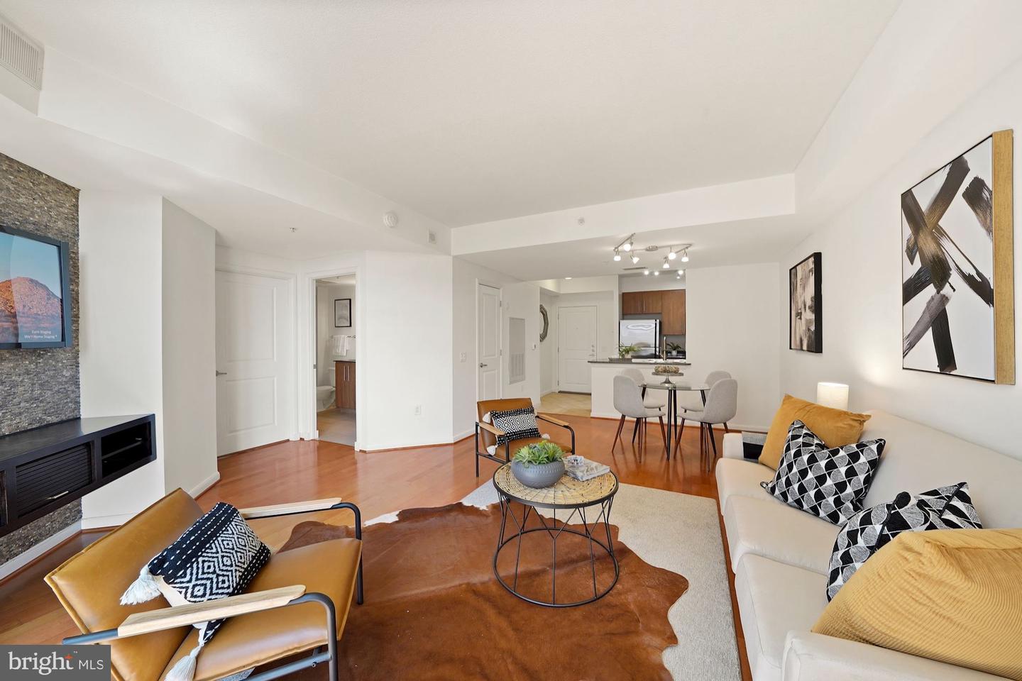 1021 N Garfield STREET Unit: 629