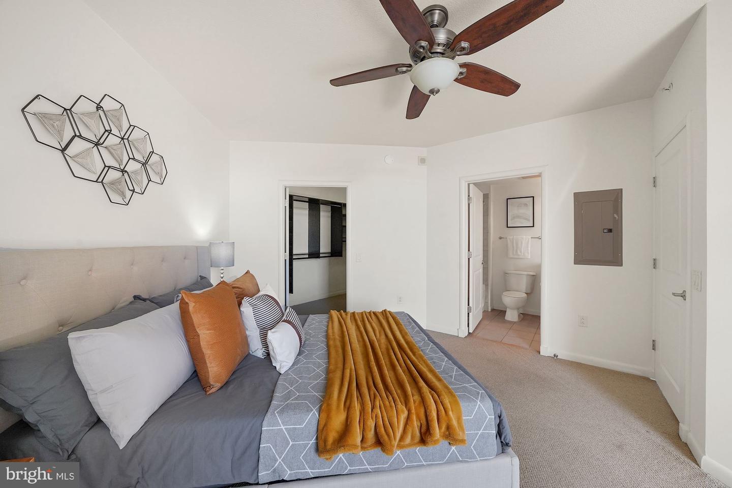 1021 N Garfield STREET Unit: 629