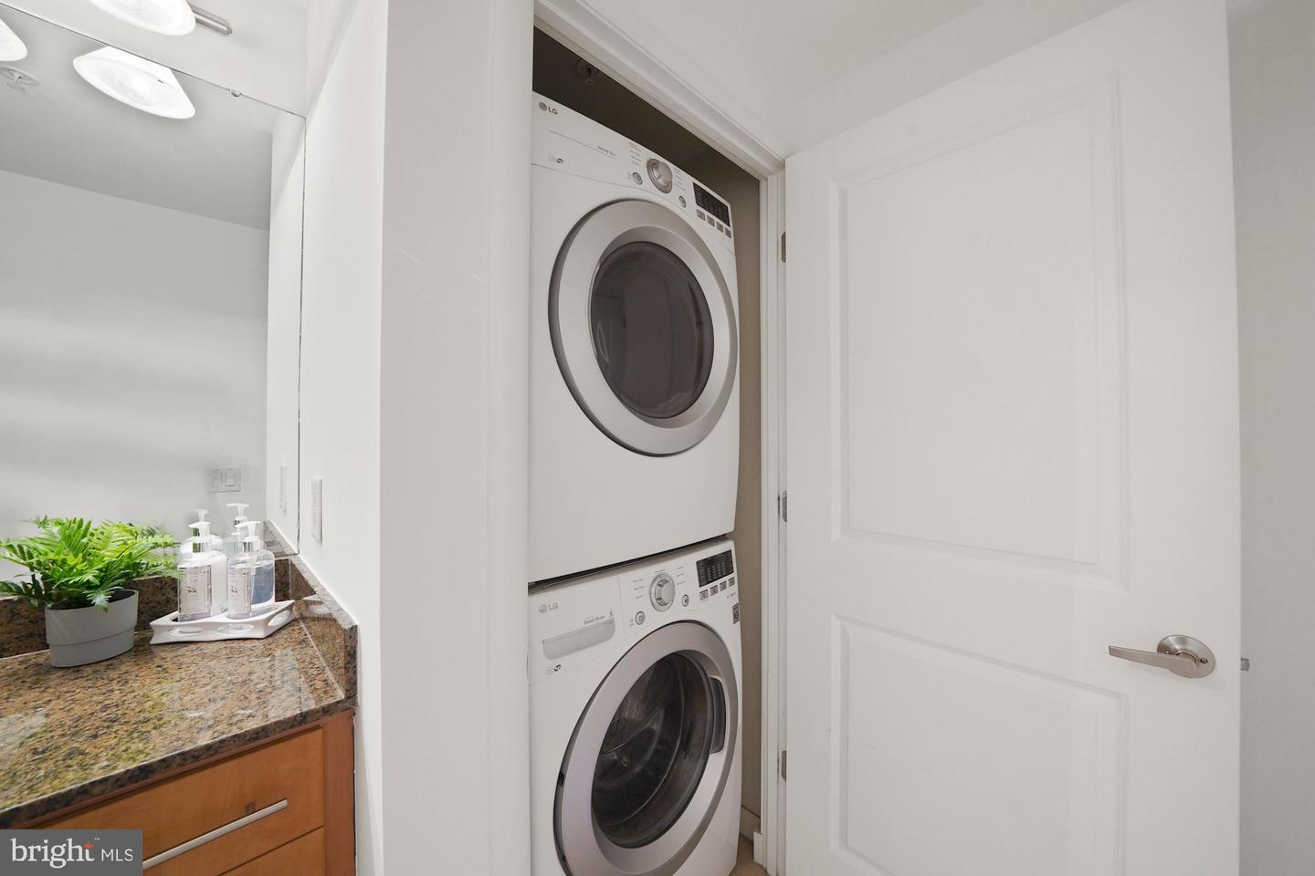 1021 N Garfield STREET Unit: 629