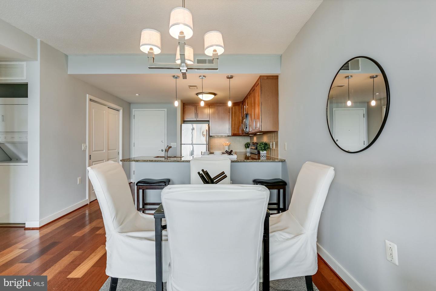 888 N Quincy STREET Unit: 1708