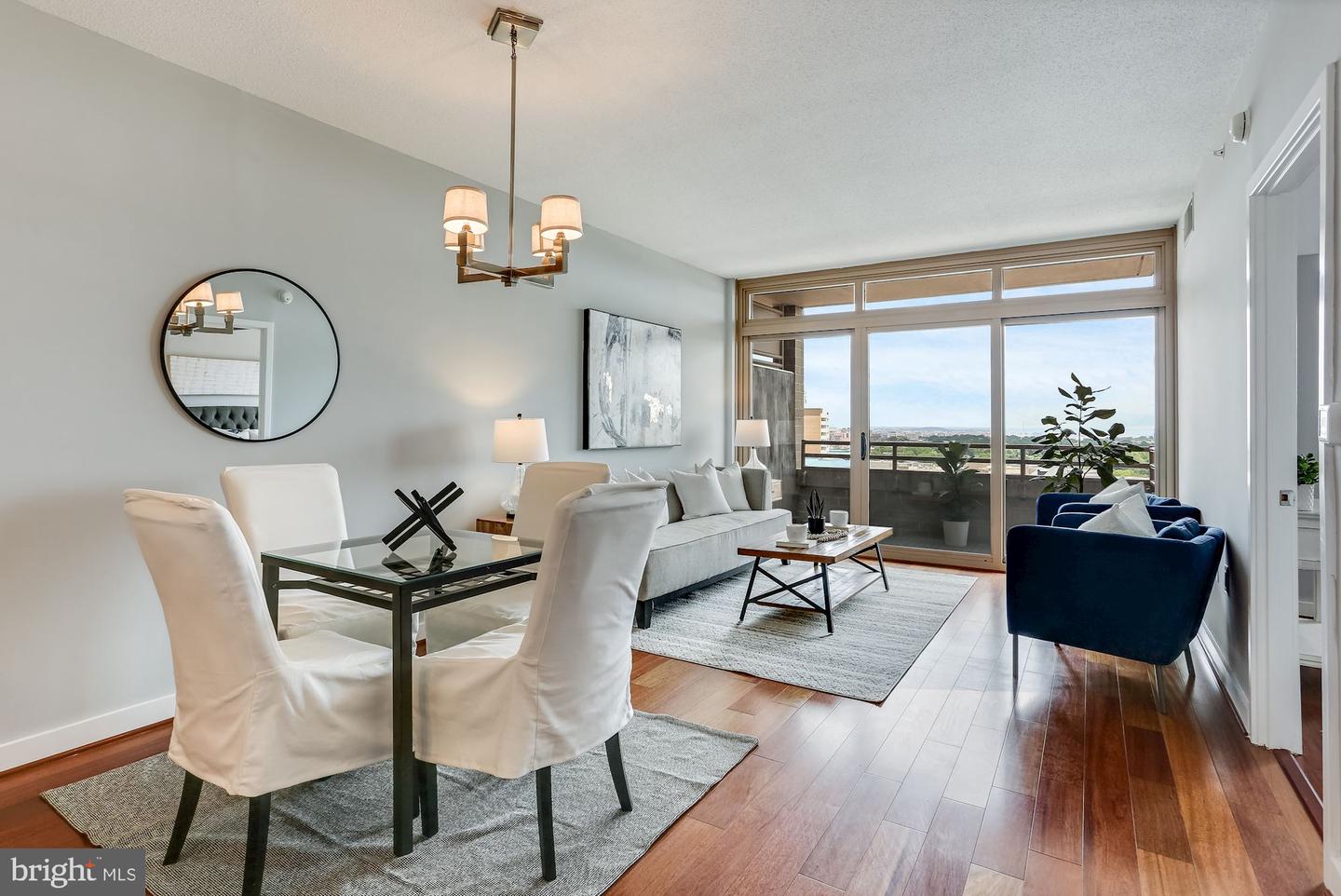 888 N Quincy STREET Unit: 1708