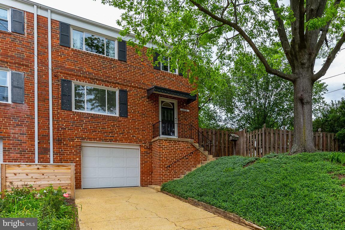 2809 13th ROAD S