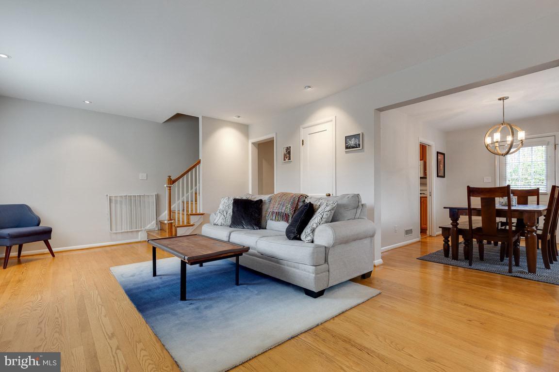 2809 13th ROAD S