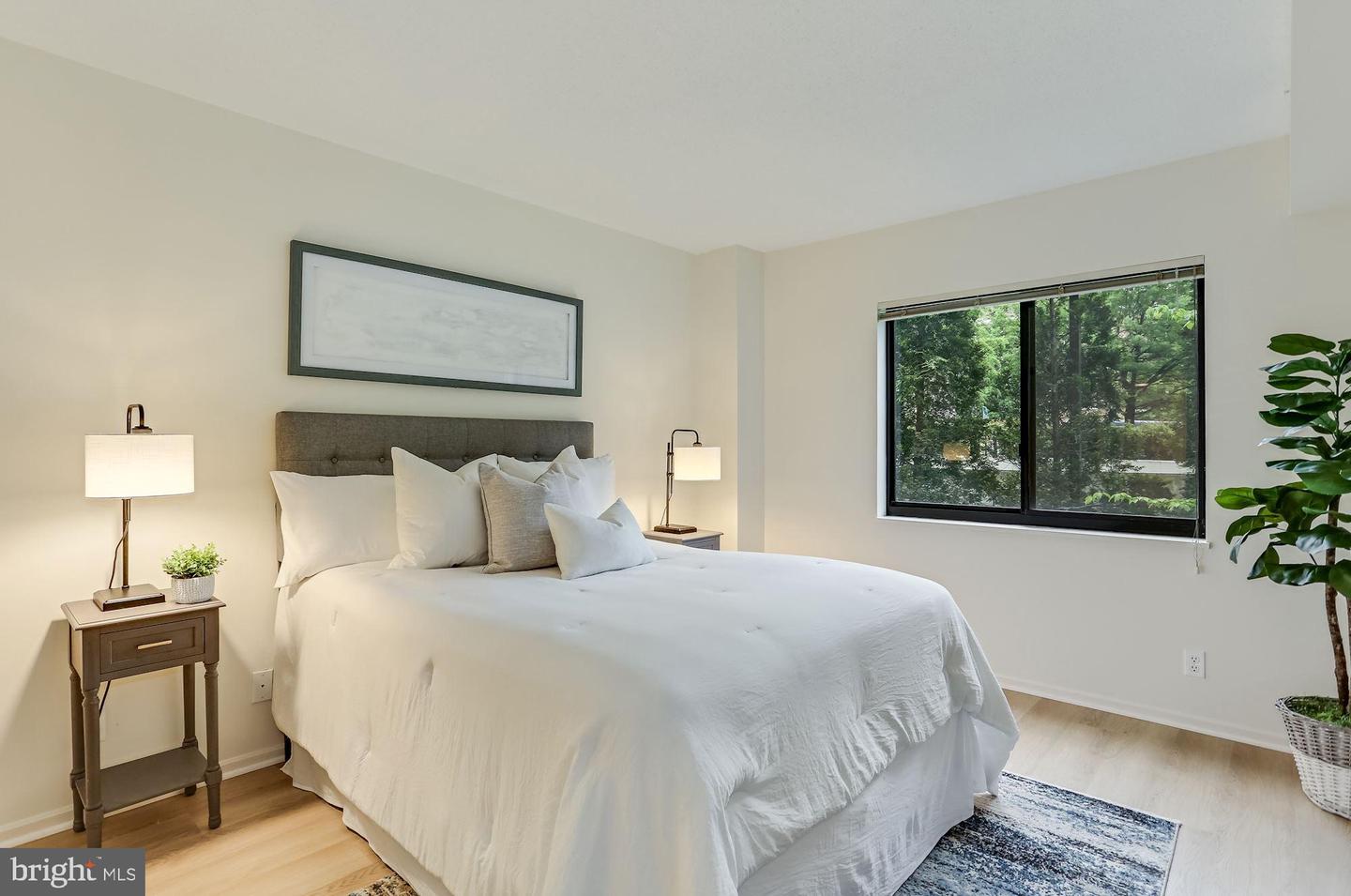 1600 N Oak STREET Unit: 431
