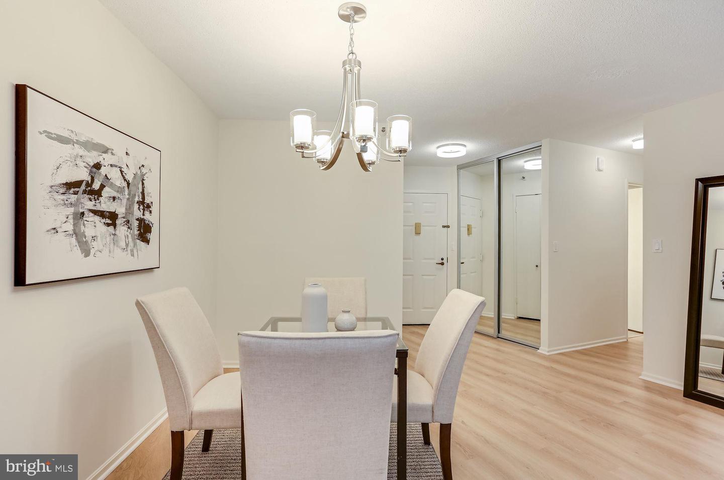 1600 N Oak STREET Unit: 431