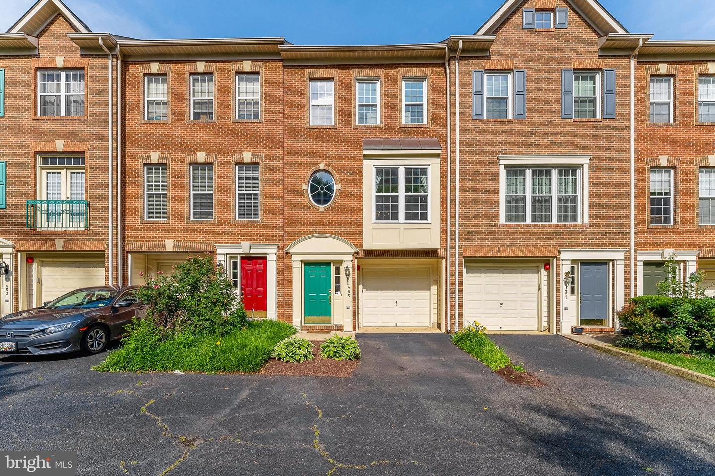1455 N Scott
