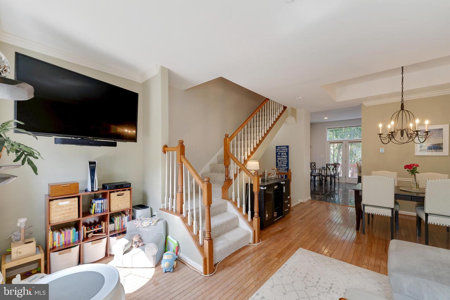 1455 N Scott