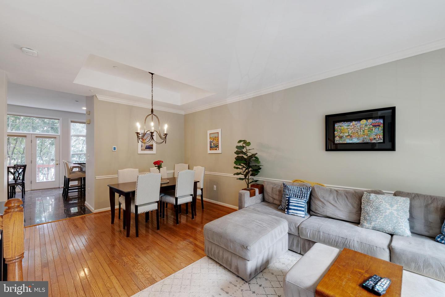 1455 N Scott