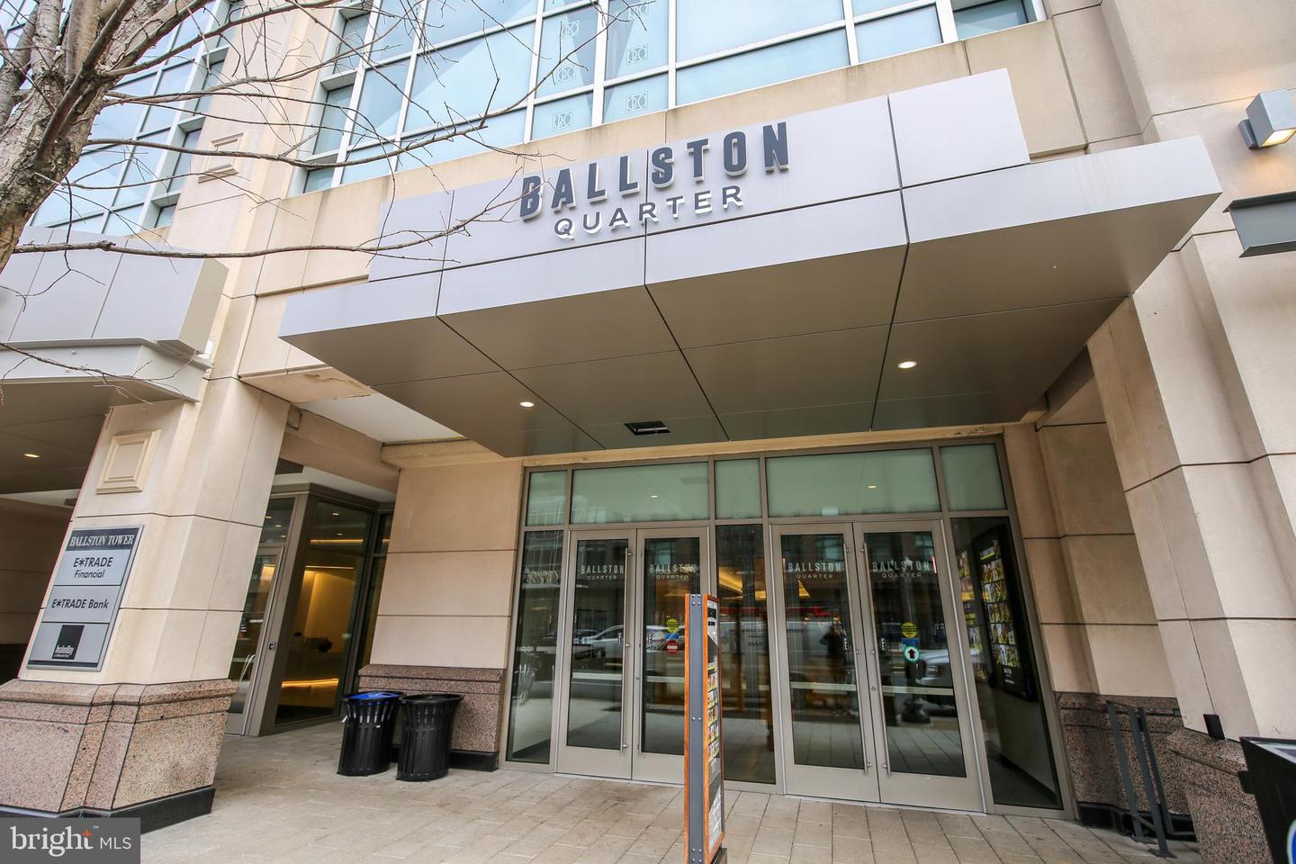 820 N Pollard STREET Unit: 203
