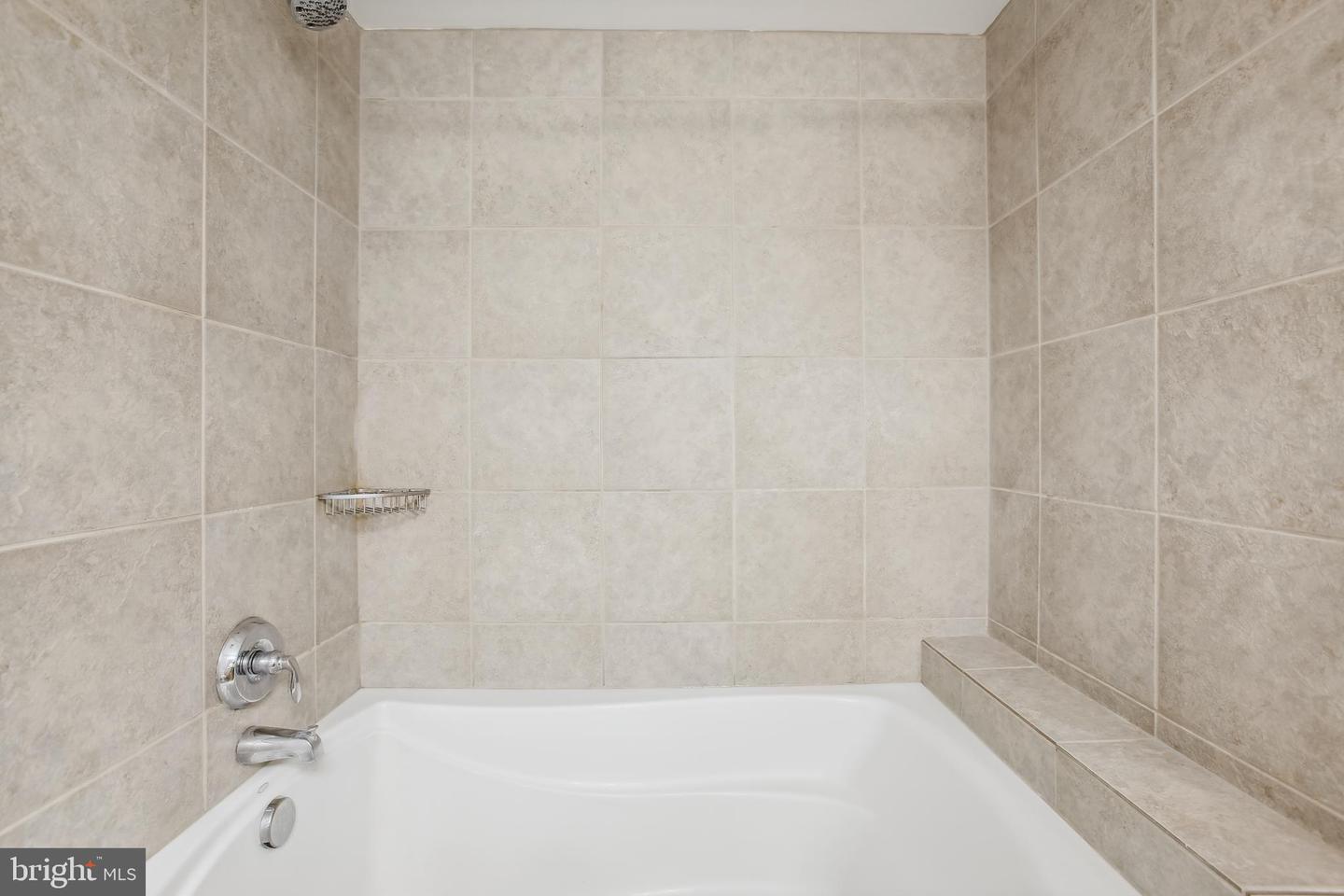 820 N Pollard STREET Unit: 203