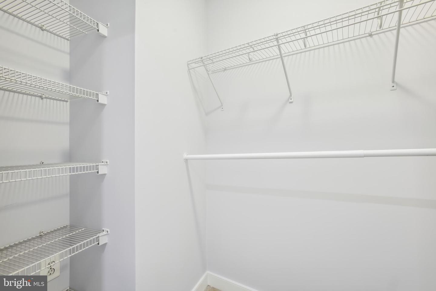 820 N Pollard STREET Unit: 203