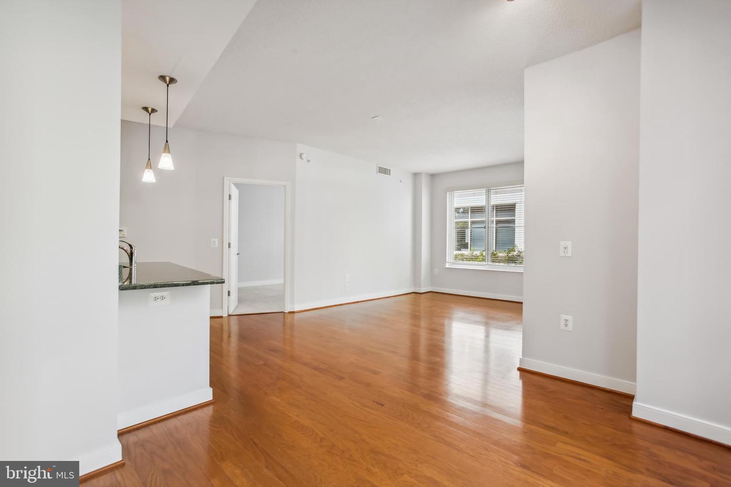 820 N Pollard STREET Unit: 203