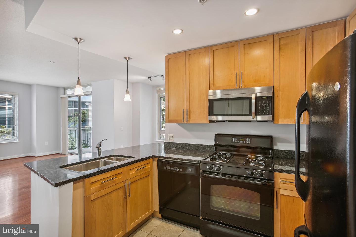 820 N Pollard STREET Unit: 203