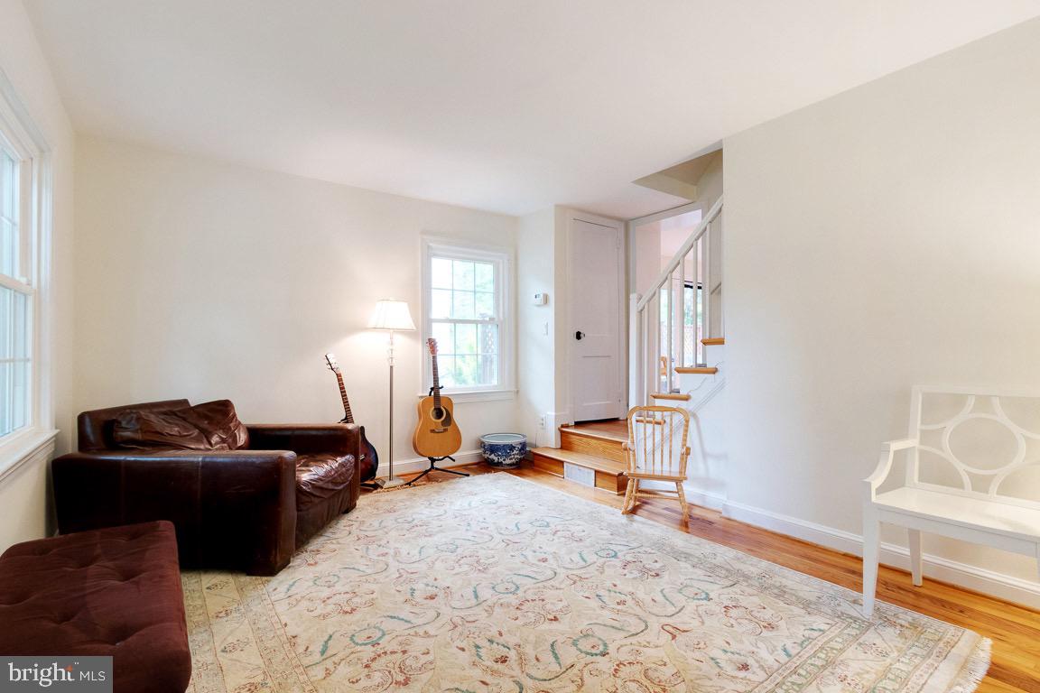 2719 N George Mason DRIVE
