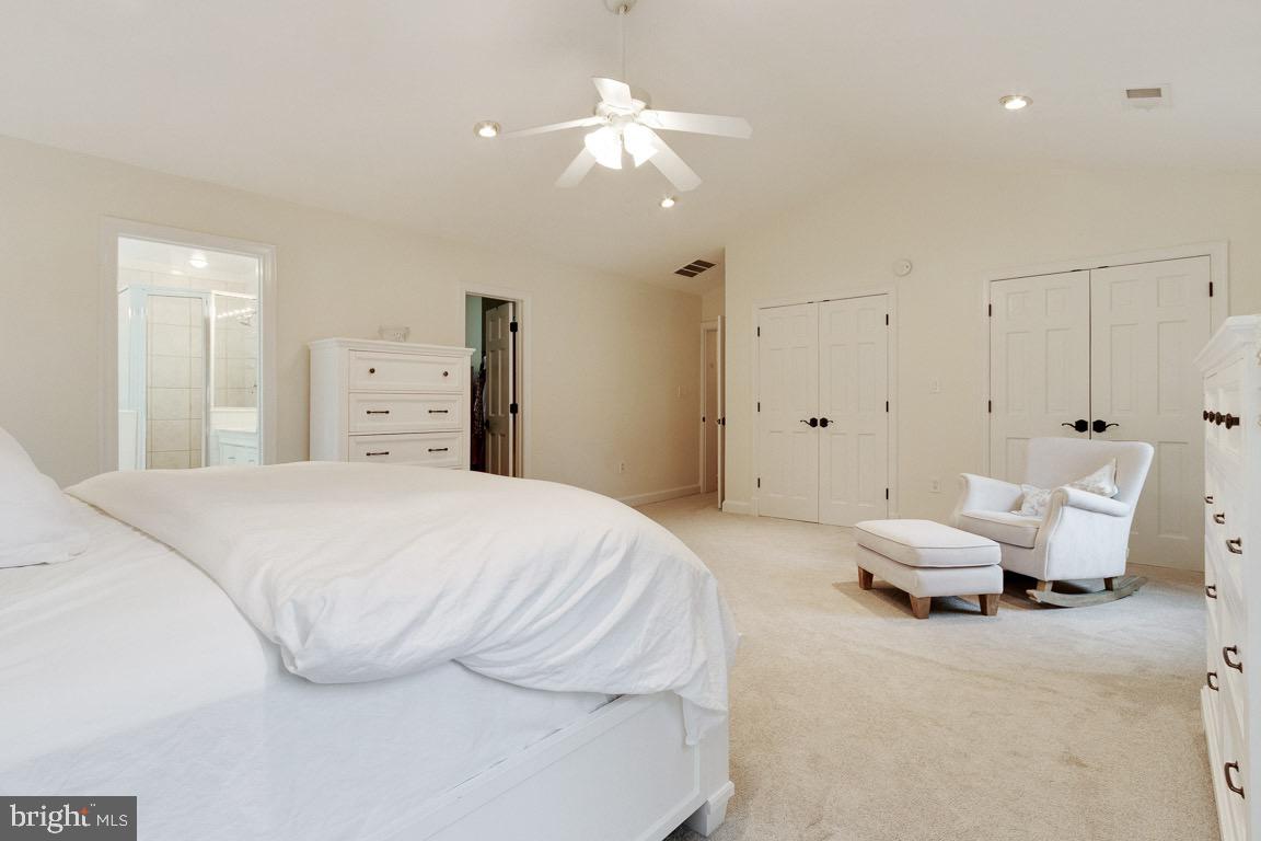 2719 N George Mason DRIVE
