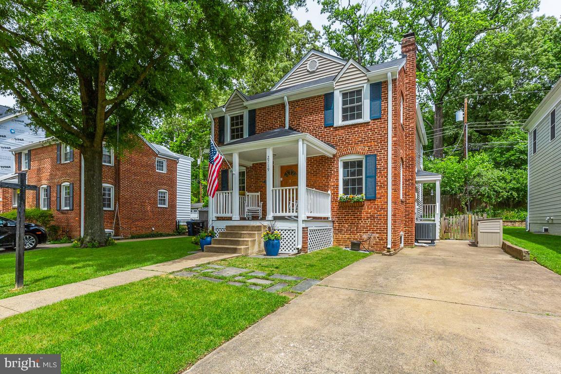 2719 N George Mason DRIVE