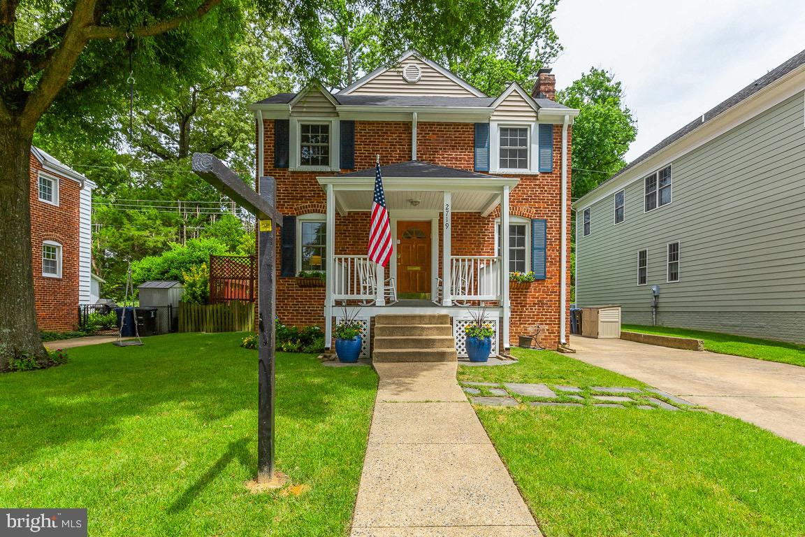 2719 N George Mason DRIVE