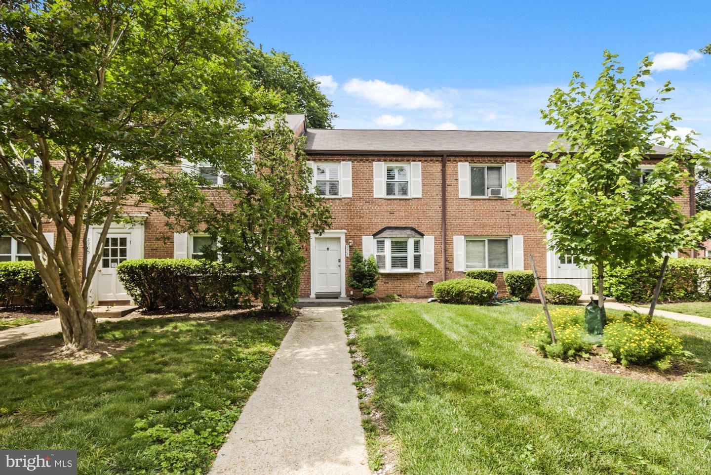 2903 16th ROAD S Unit: 2903