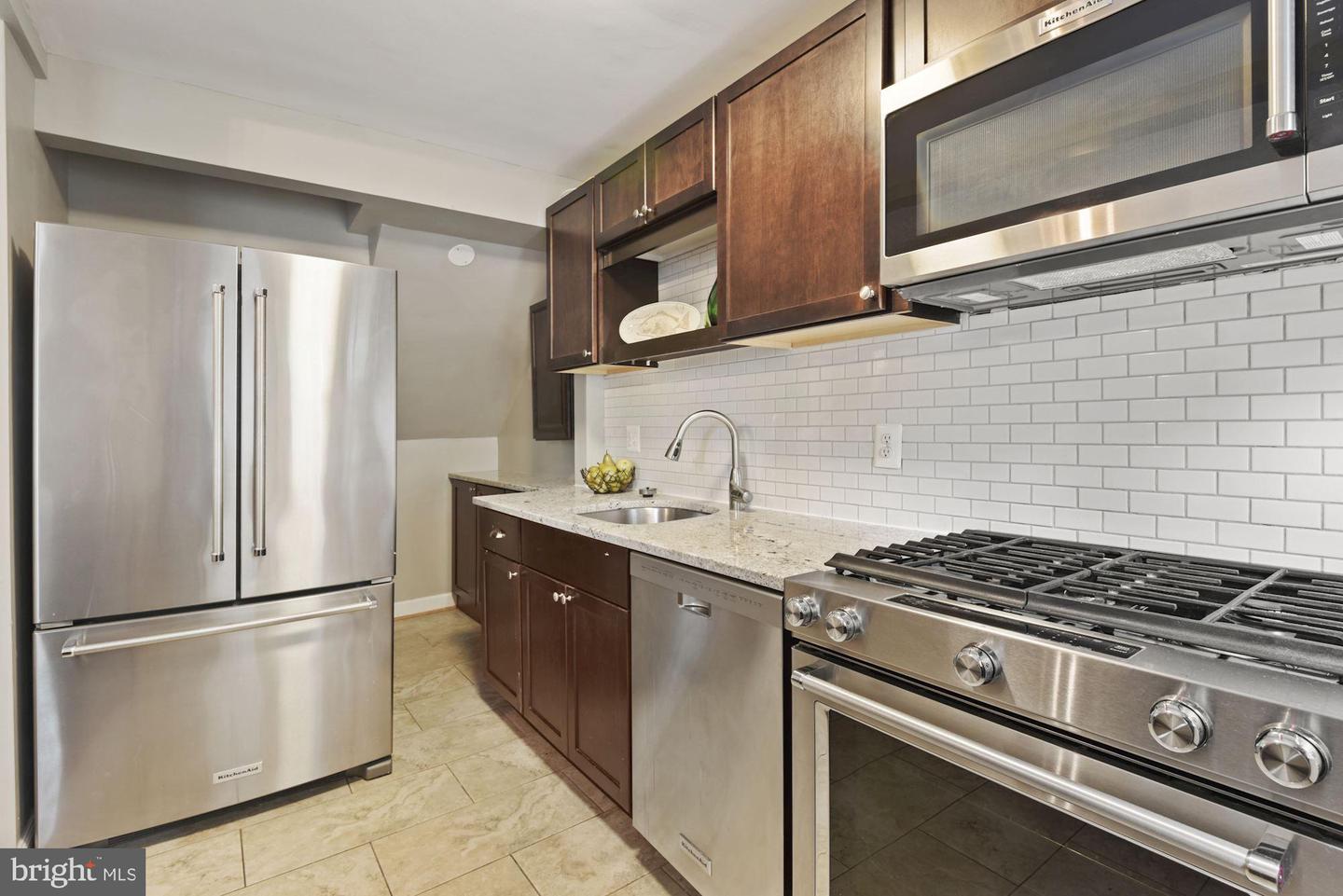 2903 16th ROAD S Unit: 2903