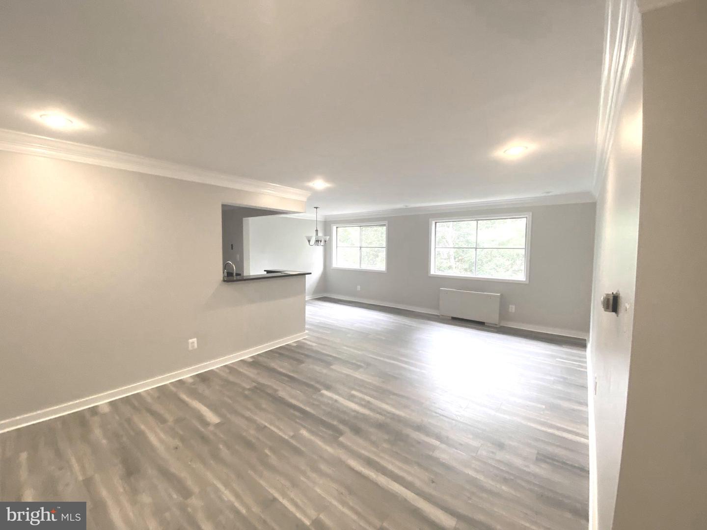 750 S Dickerson STREET Unit: 405