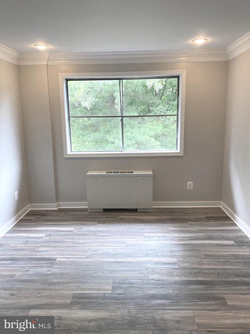 750 S Dickerson STREET Unit: 405