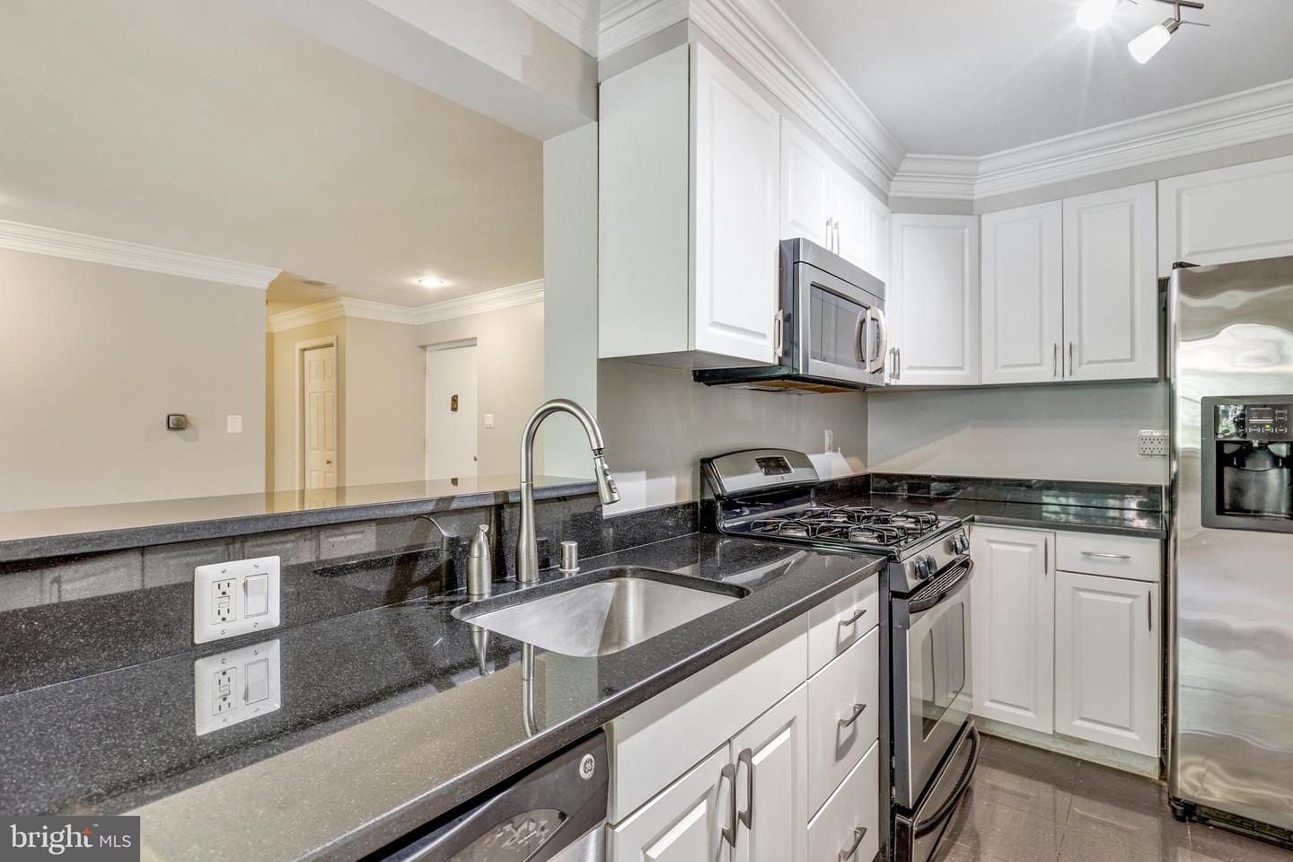 750 S Dickerson STREET Unit: 405