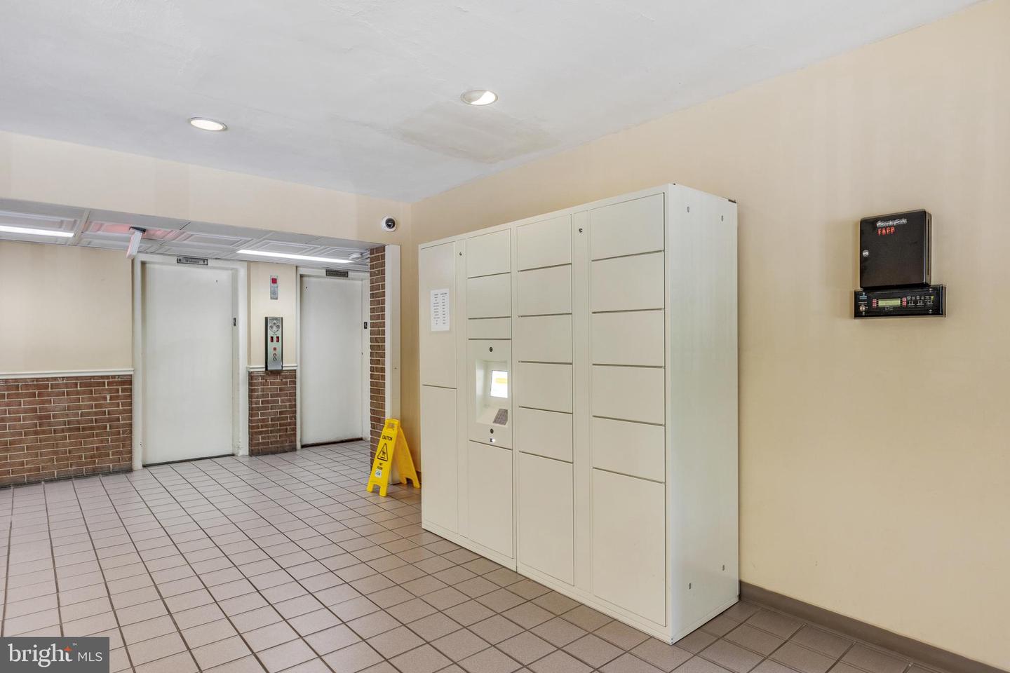 750 S Dickerson STREET Unit: 405
