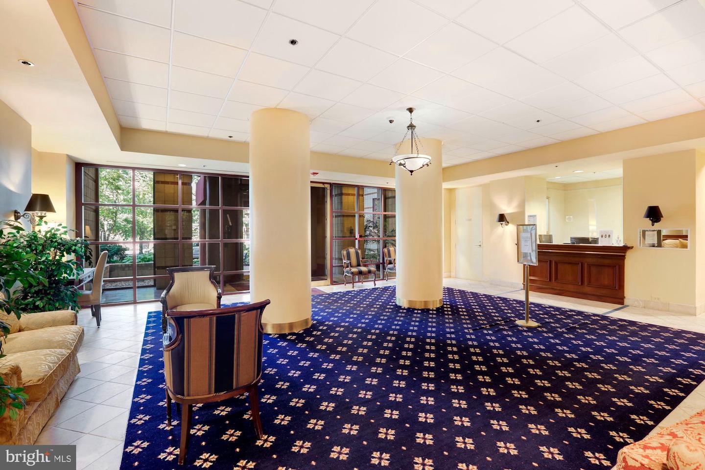 2400 Clarendon BOULEVARD Unit: 711