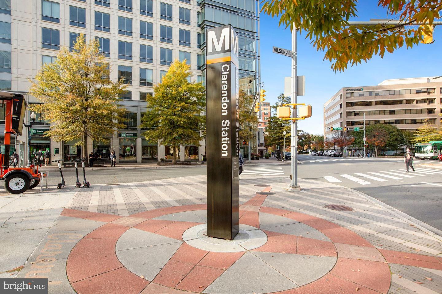 2400 Clarendon BOULEVARD Unit: 711