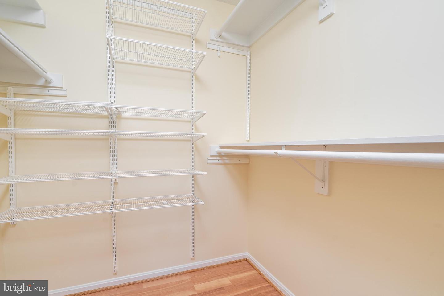2400 Clarendon BOULEVARD Unit: 711