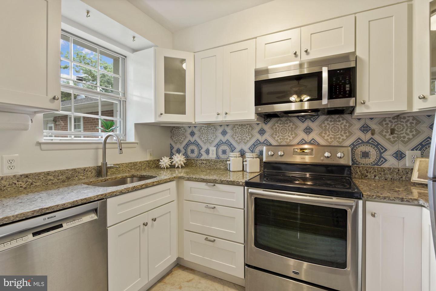 4605 28th ROAD S Unit: D