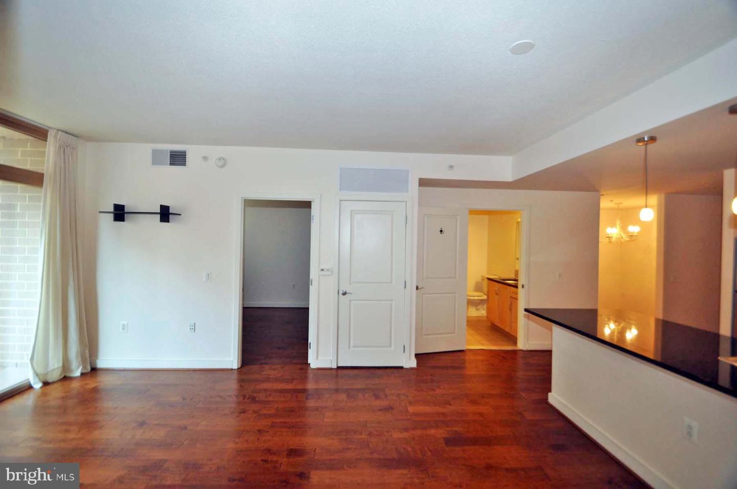 888 N Quincy STREET Unit: 709