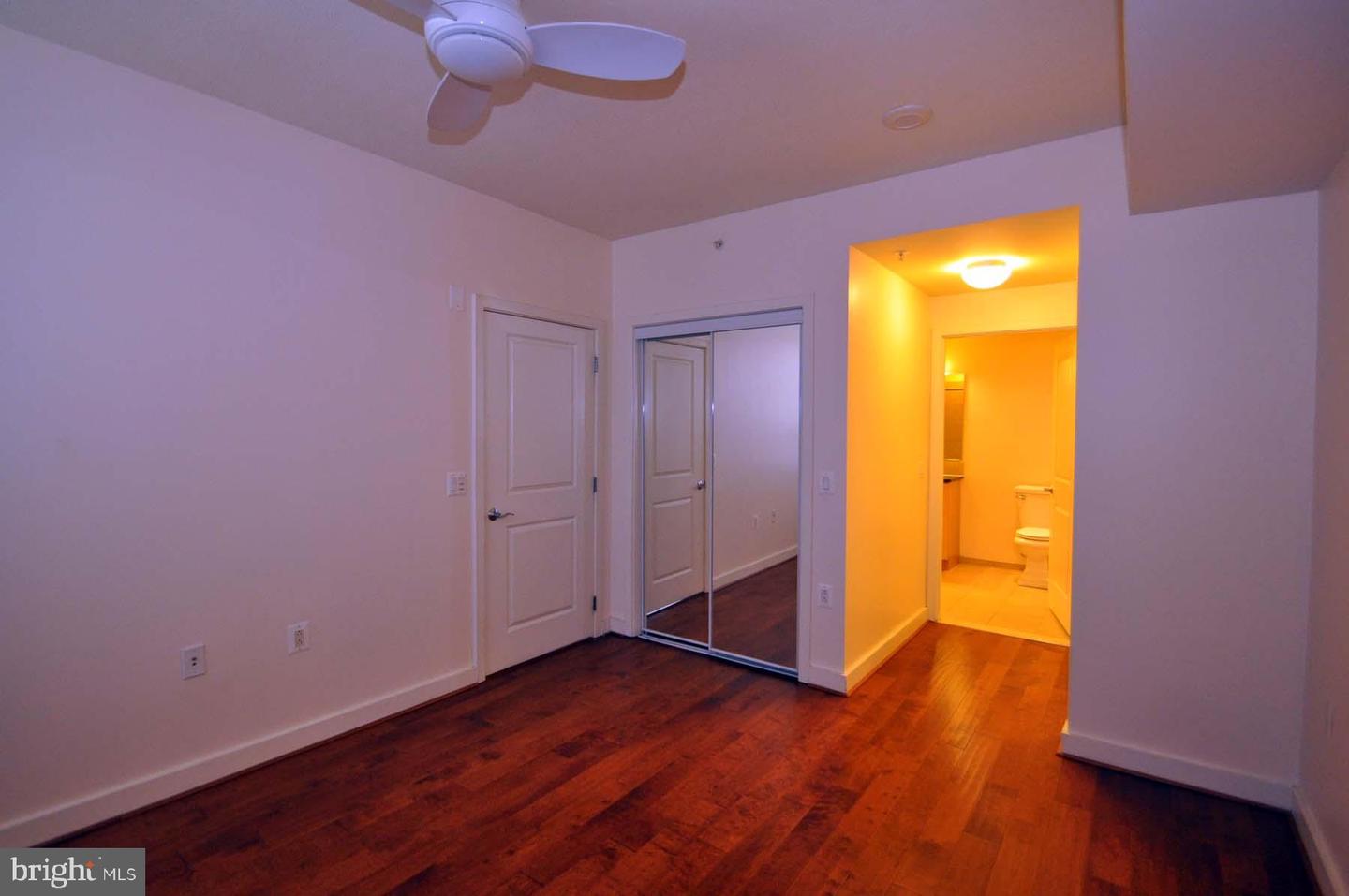 888 N Quincy STREET Unit: 709