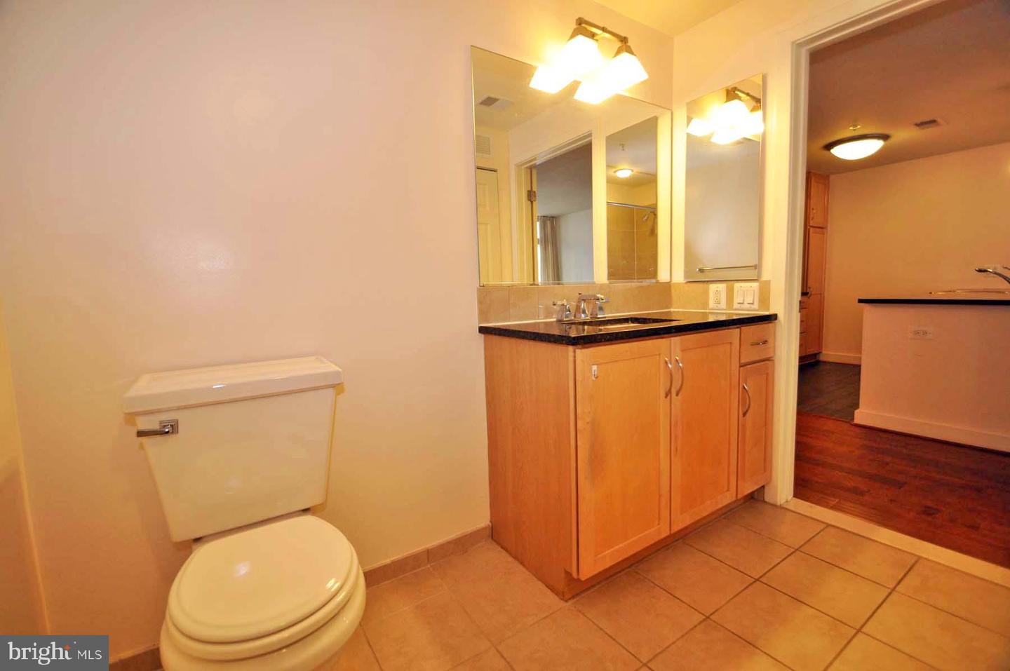 888 N Quincy STREET Unit: 709