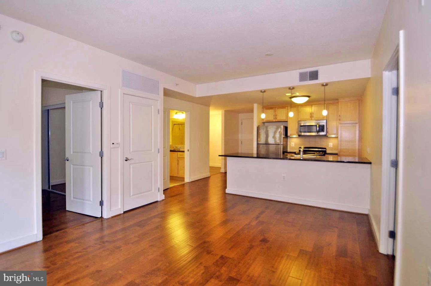888 N Quincy STREET Unit: 709