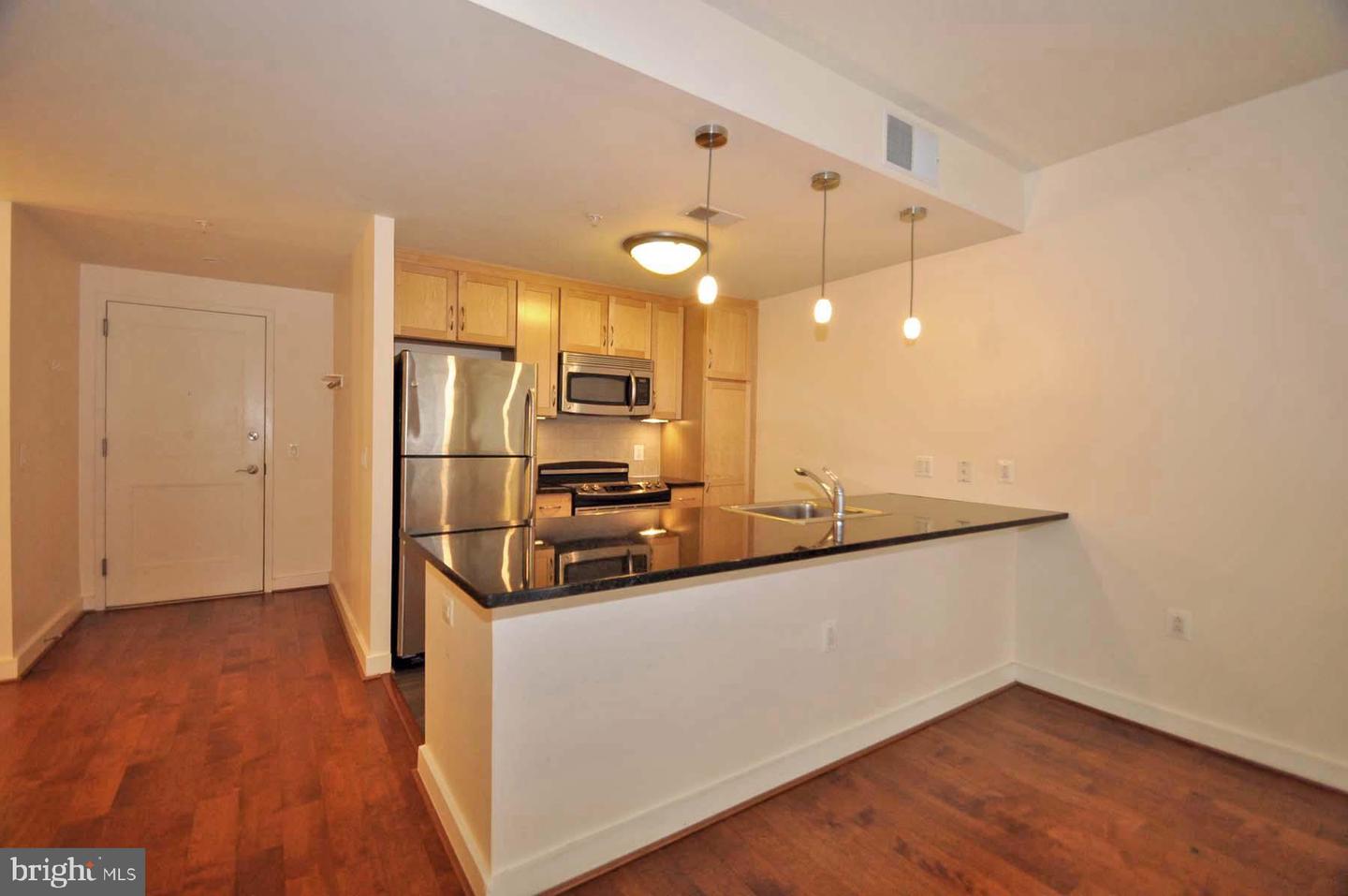 888 N Quincy STREET Unit: 709
