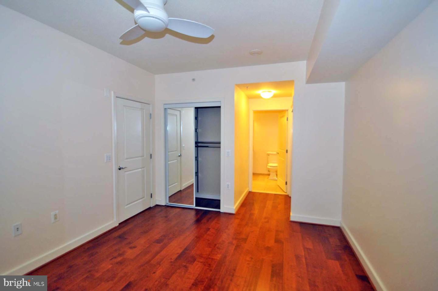 888 N Quincy STREET Unit: 709